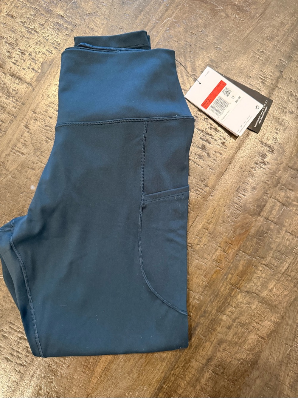 Nike Dark Teal/Blue High-Waist Leggings with Side Pocket. NWT. Size L.